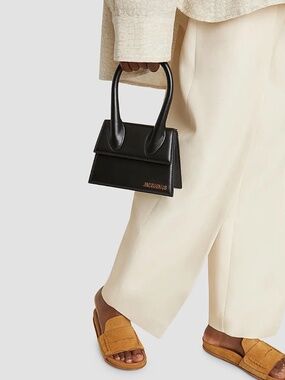 Jacquemus Le Chiquito Moyen Top-Handle Bag